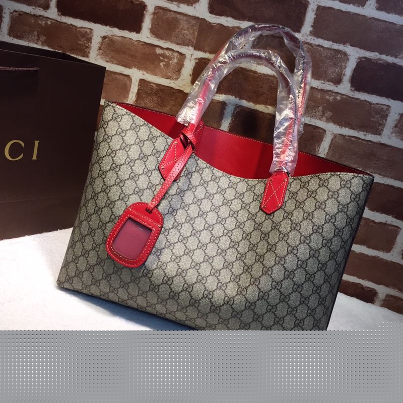 G*u*i shopping bags